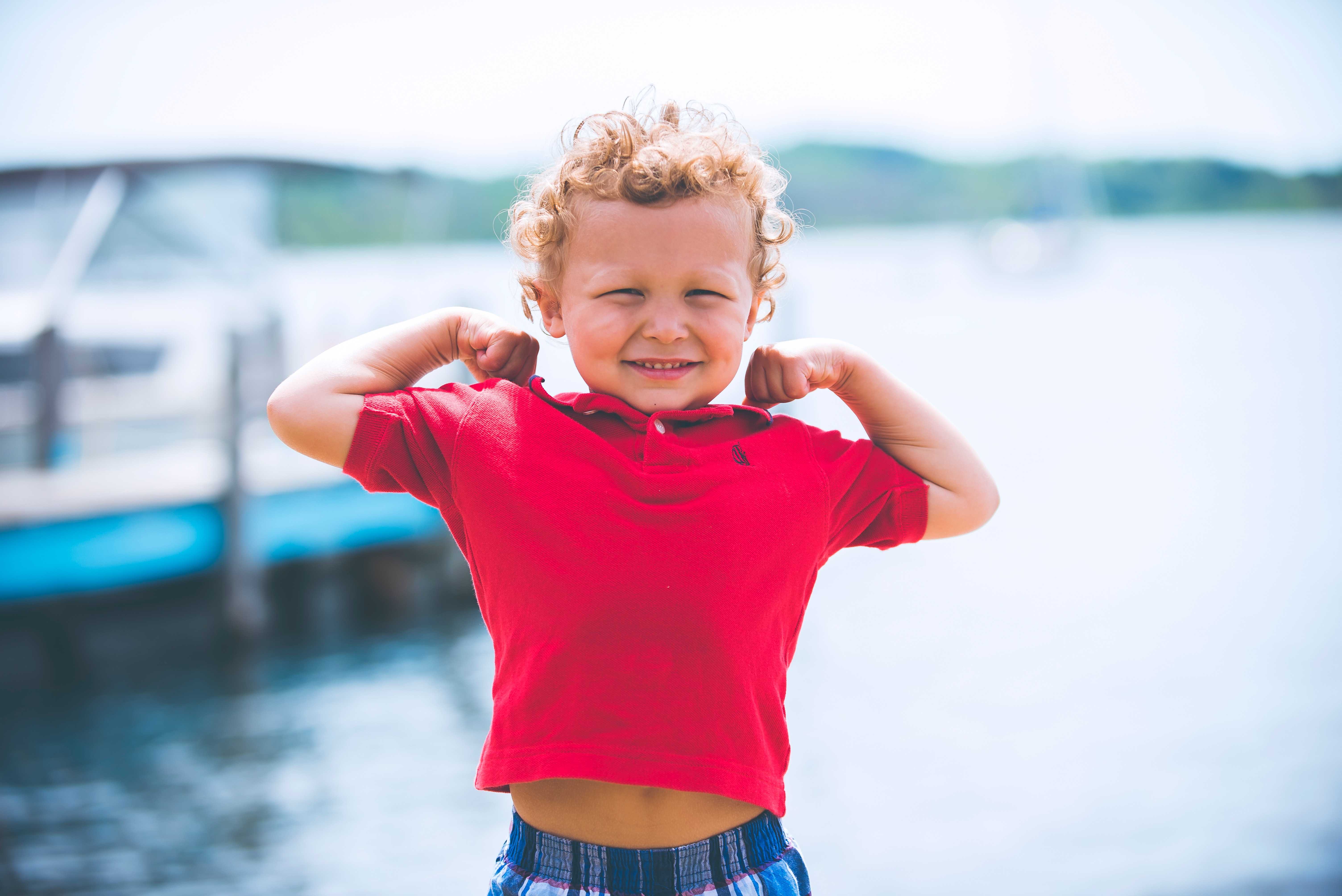 Как воспитать уверенного в себе, счастливого ребенка: формирование уверенности, развитие у малыша адекватной самооценки