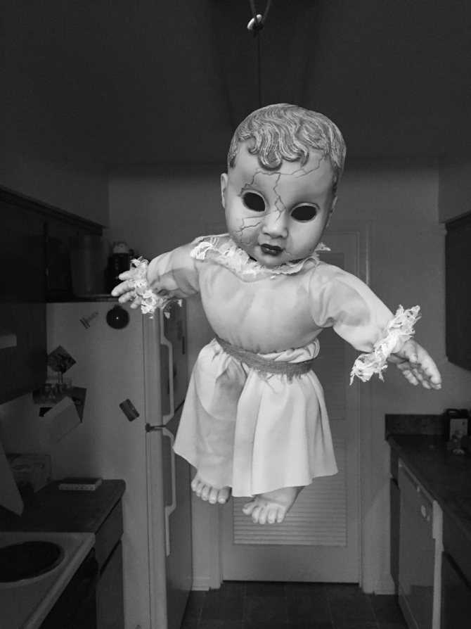 Педиофобия – это разновидность тревожного невроза, проявляющегося фобическим страхом кукол Страх перед куклами изначально касался старых фарфоровых, чрезмерно