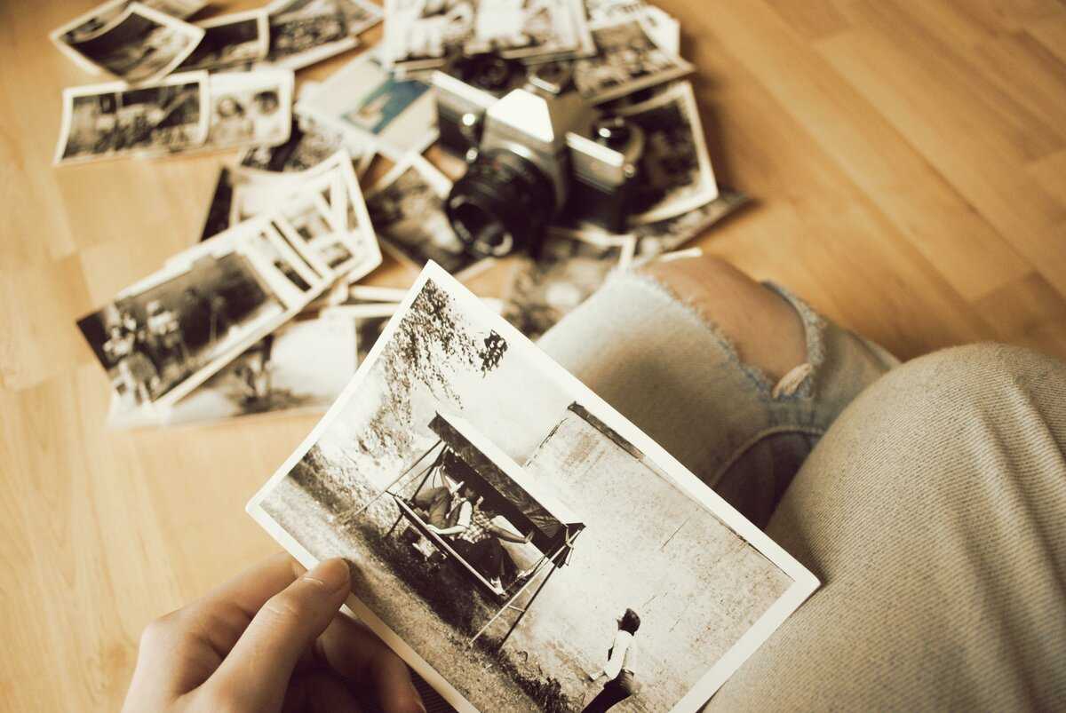 Воспоминания. Воспоминания фотокарточки. Воспоминания картинки. Воспоминания о прошлом.